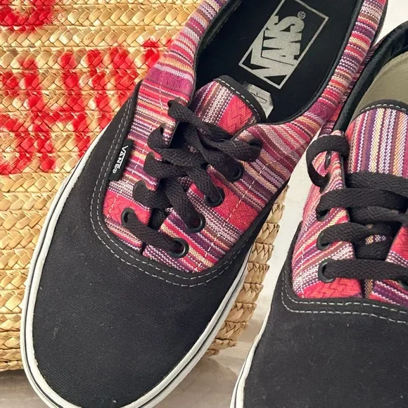 ‼️SOLD‼️Men Vans Sneakers size 8.5 - Picture 1 of 5